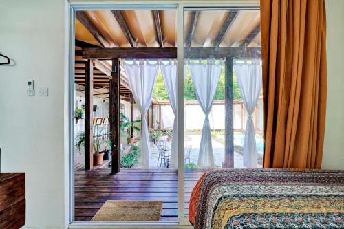 Corten Villa - A Vacation within Your Vacation in Grand Anse