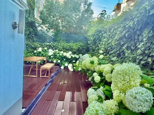 Luxury 130 m2 Apartment with Garden in Wien, Österreich