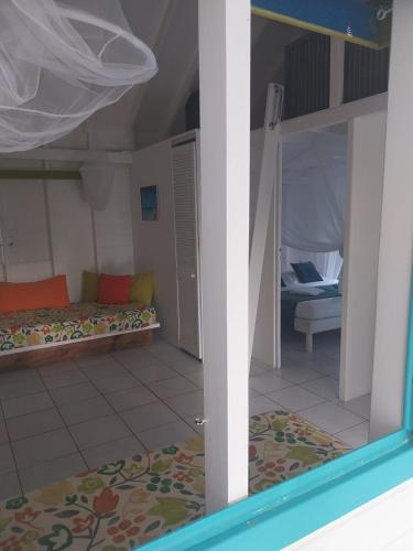 ALAMANDA le grand palm in Grand-Bourg