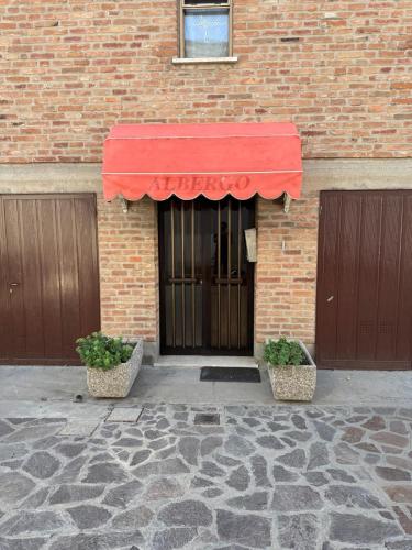Entrada, La botte in Ferrara