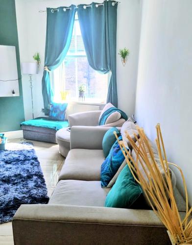 Huddersfield Town Canal Retreat pet friendly