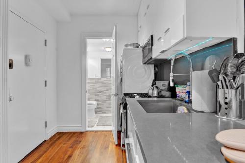 Kitchen, Spacious SoHo 1Bedroom Unit Washer & Dryer in Greenwich Village
