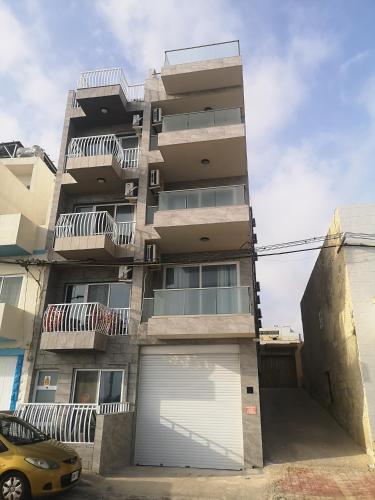 Torri seafront apartments in ซกาชรา