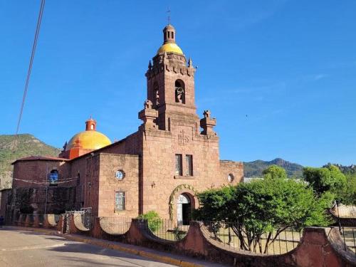 Hotel Posada Doña Celes (Hotel Posada Dona Celes) in Cerocahui (Chihuahua)