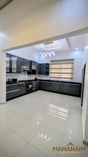 Mahanaim Luxury apartments in เชลสตัน