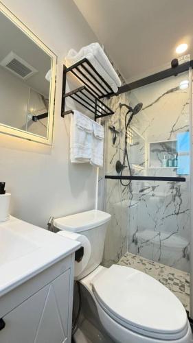 Modern Studio Stylish &Cozy Ieft Unit, Los Angeles (fotografie 5)