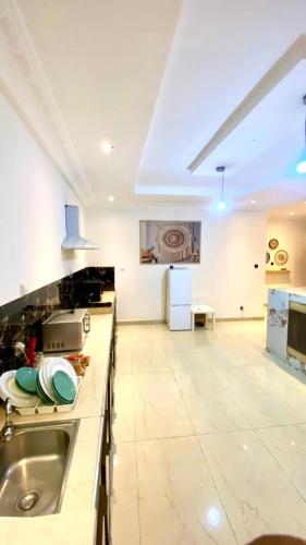 Home TERANGA villa de 4 chambres climatisées avec SDB privées et parking gratuit (Home TERANGA villa de 4 chambres climatisees avec SDB privees et parking gratuit) in Rufisque