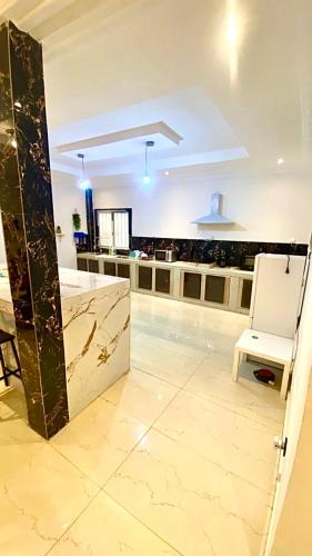 Home TERANGA villa de 4 chambres climatisées avec SDB privées et parking gratuit (Home TERANGA villa de 4 chambres climatisees avec SDB privees et parking gratuit) in Rufisque