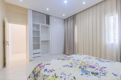 Elegant spacious apartment in 부아르가니