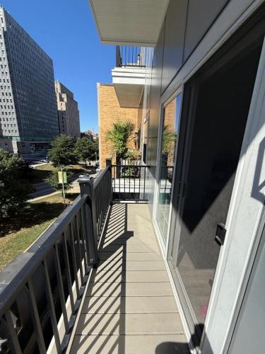 Modern 1-Bedroom Apartment in Downtown Baltimore in Sentrum