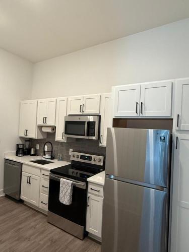 Modern 1-Bedroom Apartment in Downtown Baltimore in Sentrum