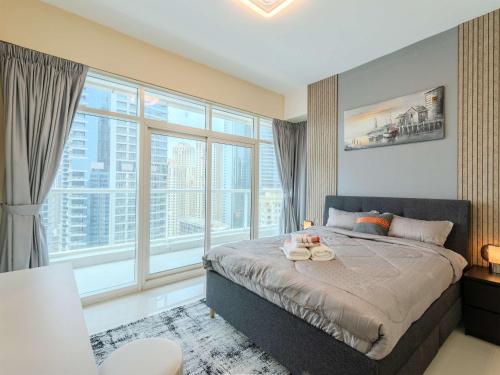 Dubai Marina Living & JBR Beach - Best of Both Areas - Spacious, Family-friendly, Sleeps 6, Дубай (фото 4)