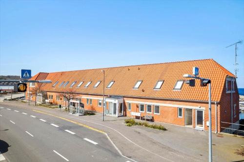 6815-Allinge-Ndr-Strandvej-2-B-1-th in ไทย์น