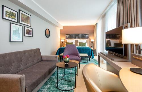 Deluxe Double or Twin Room