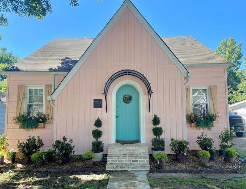 The Pink House in Downtown Clarksville