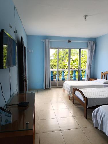 Pousada Azul da Broadway in คาโน คิวบราดา