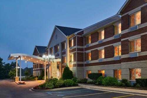 Fairfield by Marriott Inn & Suites Detroit Farmington Hills - 숙소 외관