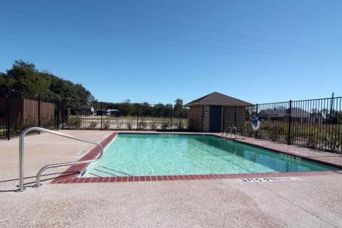 Quality Inn & Suites - Marlin