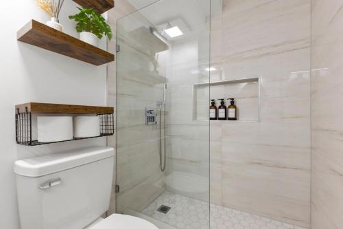 NEW Studio with 2 Queen Beds in Waikiki, Honolulu (zdjęcie 8)