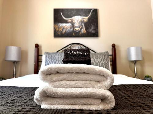 Charming 2br Cottage Near Freeway-cul-de-sac