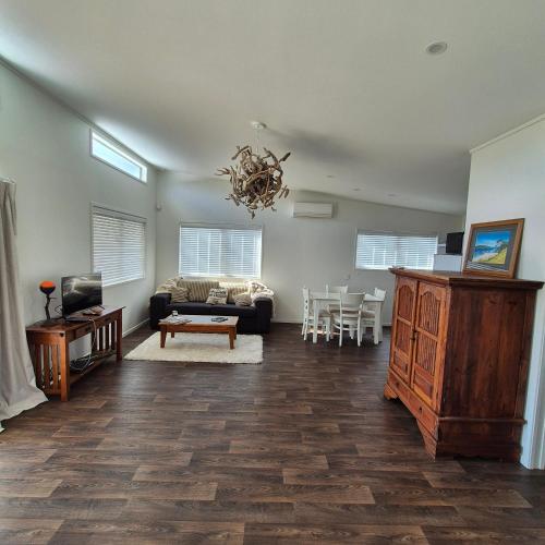 Whare Mōwai (Whare Mowai) in โคโรแมนเดล