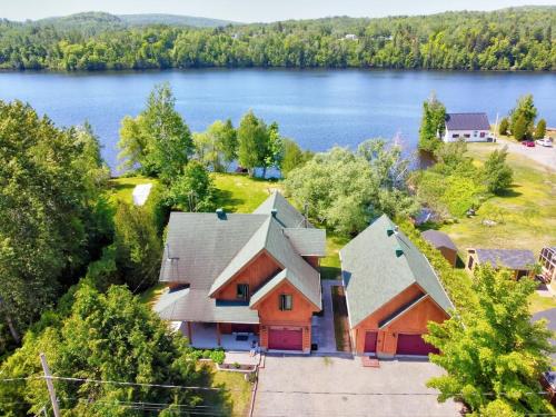 Le Grandes-Piles navigable river spa and ski