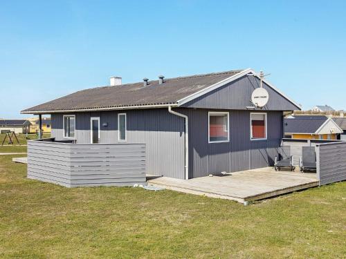3 bedrooms, 5 beds