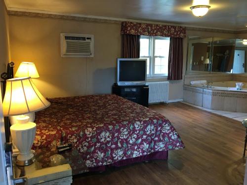 Colonie Inn and Suites