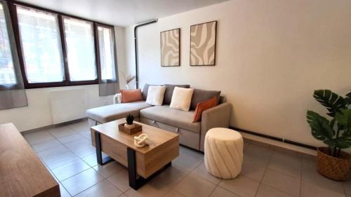 Studio avec coin nuit séparé - à 17 min de Disney (Studio avec coin nuit separe - a 17 min de Disney) in Клолюжьян