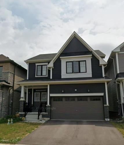 New 3 Bedroom 2 Bathroom Home in West Niagara