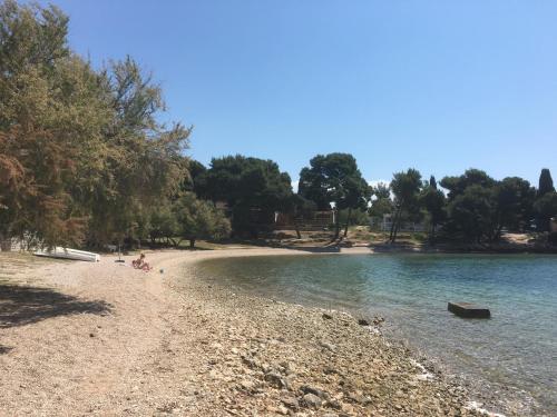  Apartment Delic, Unterkunft in Pirovac