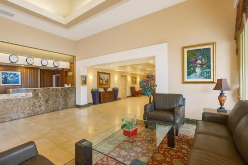 Ramada by Wyndham Hawthorne/LAX in Hawthorne, USA