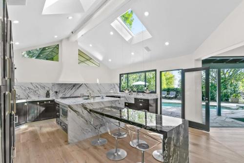 Villa Marmont by Stay Awhile Villas, Los Angeles