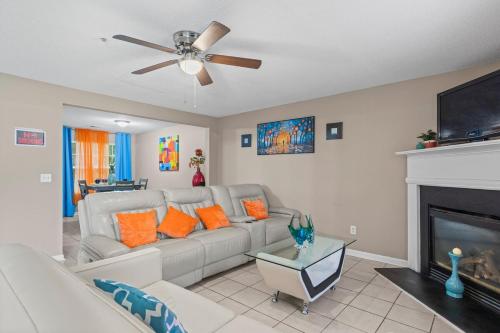 Spectacular Quiet Townhome with Modern Comfort in Stockbridge (GA)