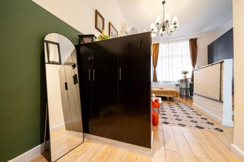 Shanghai Hills& Well-time Nanyang Charm BnB close to West Nanjing Rd and line 2 Jing'an Temple, Shanghai (photo 11)