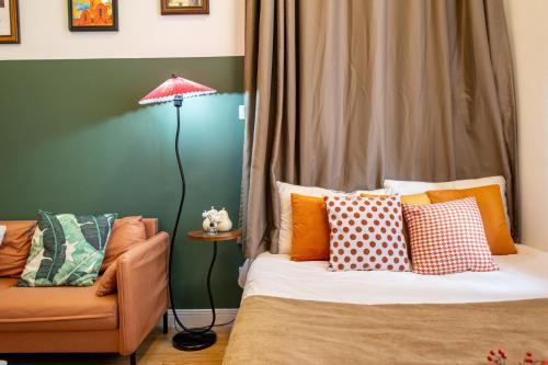 Shanghai Hills& Well-time Nanyang Charm BnB close to West Nanjing Rd and line 2 Jing'an Temple, Shanghai (photo 8)