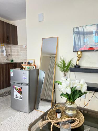 Brikas lavish living in 基蘇木