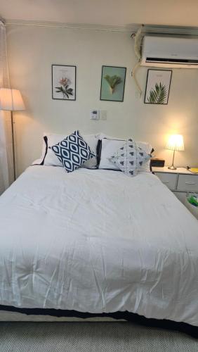 7 minutes from Apgujeong Station, Gangnam Rodeo, Garosu-gil, Luxury Street, Seoul (photo 8)