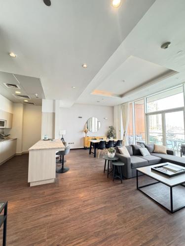 Palm Jumeirah 1BR luxurious & gorgeous view, Dubai (Foto 9)