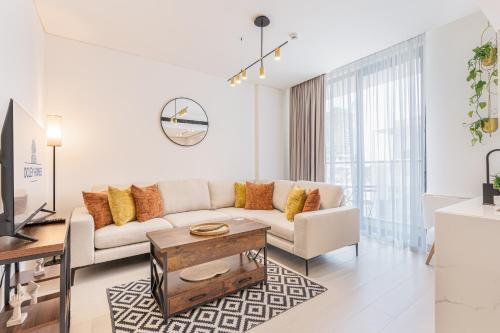 Serene and Stylish Home in the Heart of JVC, Dubaj (fotografie 6)