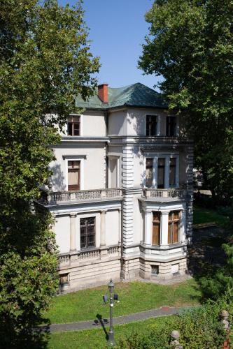 Pokoje gościnne "Przy Rynku" z prywatnymi i wspólnymi łazienkami (Pokoje goscinne "Przy Rynku" z prywatnymi i wspolnymi lazienkami) in 格利維采市中心