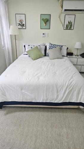 7 minutes from Apgujeong Station, Gangnam Rodeo, Garosu-gil, Luxury Street, Seoul (photo 4)
