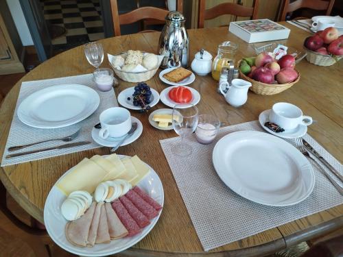 B&B Pickery 3