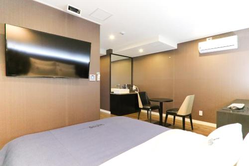 hotel photo