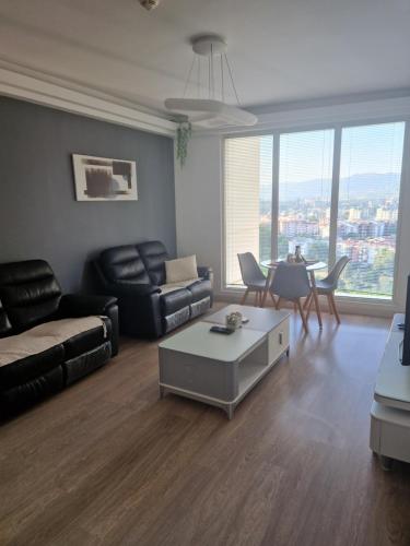 Modern, fully equiped condo with great view in luxurious complex, Skopje