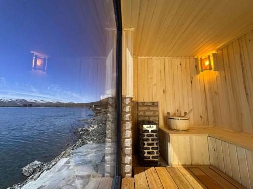 Diamond LunaMi in Kalavan