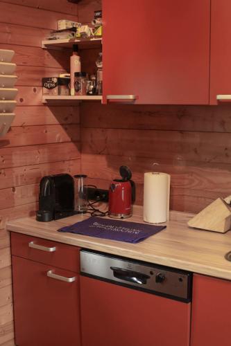 Gemütliche Blockhütte mit großem Garten (Gemutliche Blockhutte mit großem Garten) in Neuhofen Im Innkreis