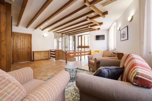 Közös társalgó / TV, Aparthotel & Restaurant Razlog Spa Included in Bansko