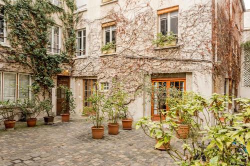 Superb Ac apartment in the heart of the Marais - image 11