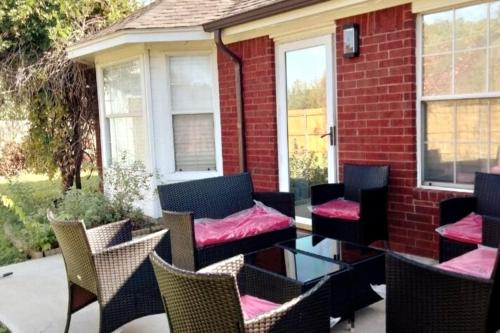 Amazing Home in Херст